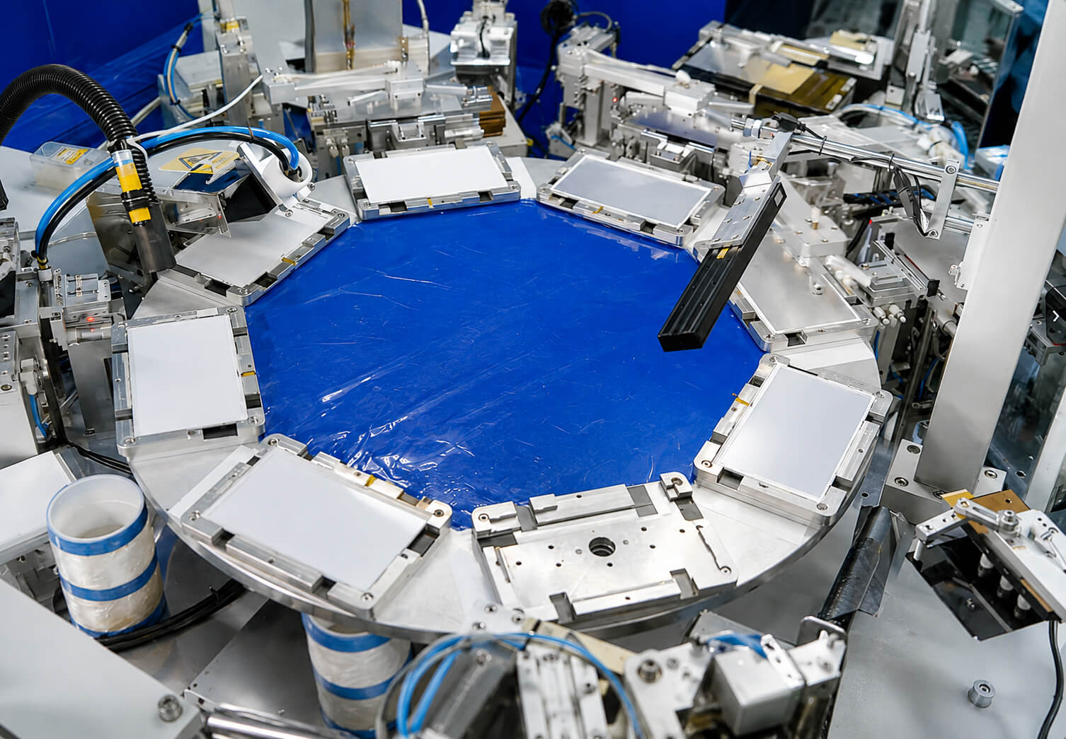 Automatic LCD Backlight Assembly
